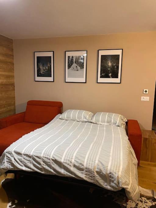 Gorgeous 2 Bedroom, 2 Full Bath, Ski In Apartment! Winner Of 2025 And 2024 Traveller Award! Morzine Bagian luar foto