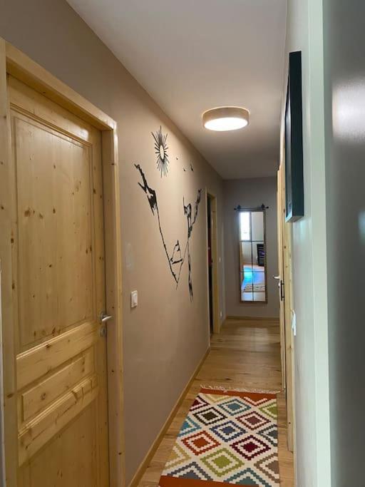 Gorgeous 2 Bedroom, 2 Full Bath, Ski In Apartment! Winner Of 2025 And 2024 Traveller Award! Morzine Bagian luar foto