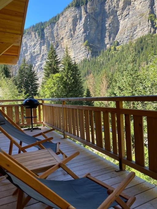 Gorgeous 2 Bedroom, 2 Full Bath, Ski In Apartment! Winner Of 2025 And 2024 Traveller Award! Morzine Bagian luar foto