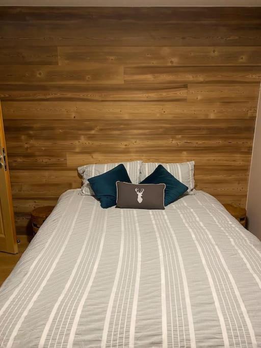 Gorgeous 2 Bedroom, 2 Full Bath, Ski In Apartment! Winner Of 2025 And 2024 Traveller Award! Morzine Bagian luar foto